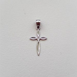 Vintage Designer Solid 14K White Gold Cross Pendant Charm